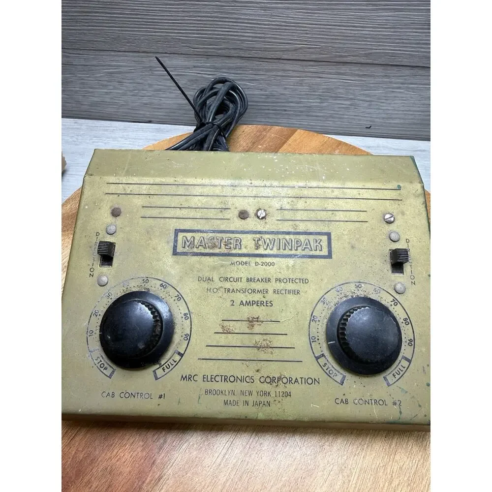 Vintage MRC Electronics Train Master Twinpak Transformer Model D-2000 Not Tested